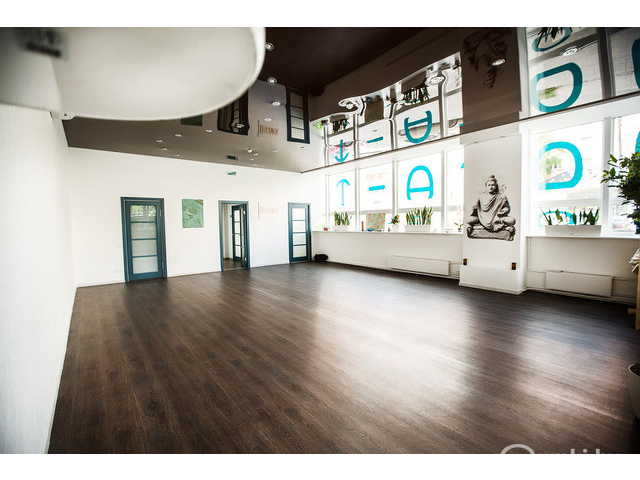 Зал для занятий йогой