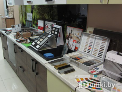 Образец кухни и образцы материалов